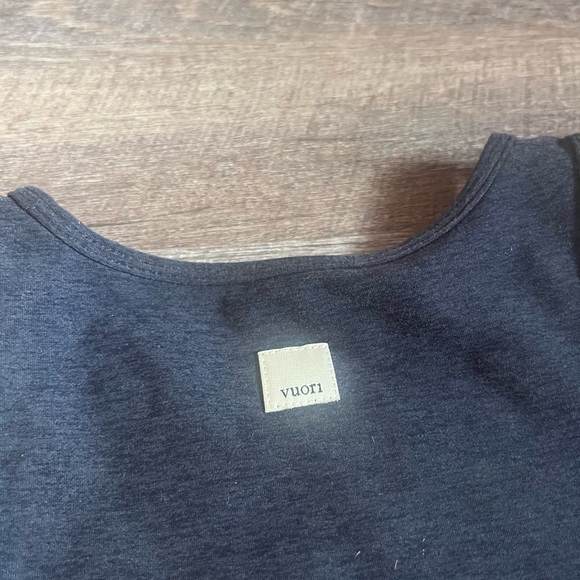 Vuori cropped evolve tank - Picture 4 of 5